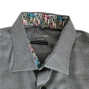 Men's Visconti Black and White Shirt with patterned inner collar and cuffs.